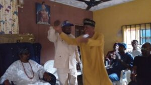 Mammoth Crowd Welcomes Hon. Omosuyi Olumide Abayomi to Hometown, Ode-Aye
